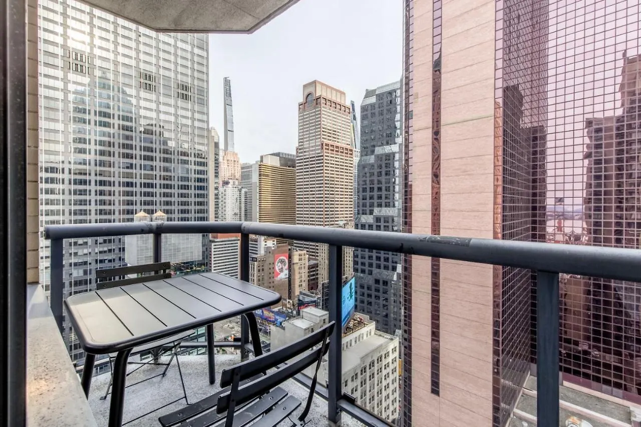 Midtown 1Br W Elevator Gym Nr Times Square Nyc-1350 Apartment New York
